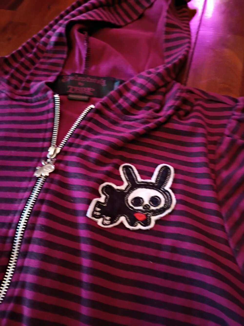 Tripp NYC Short Sleeve Hoodie - Picture 2 of 4